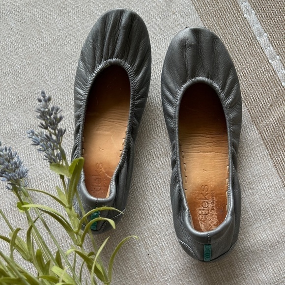 Silver Tieks Flats - Picture 1 of 4